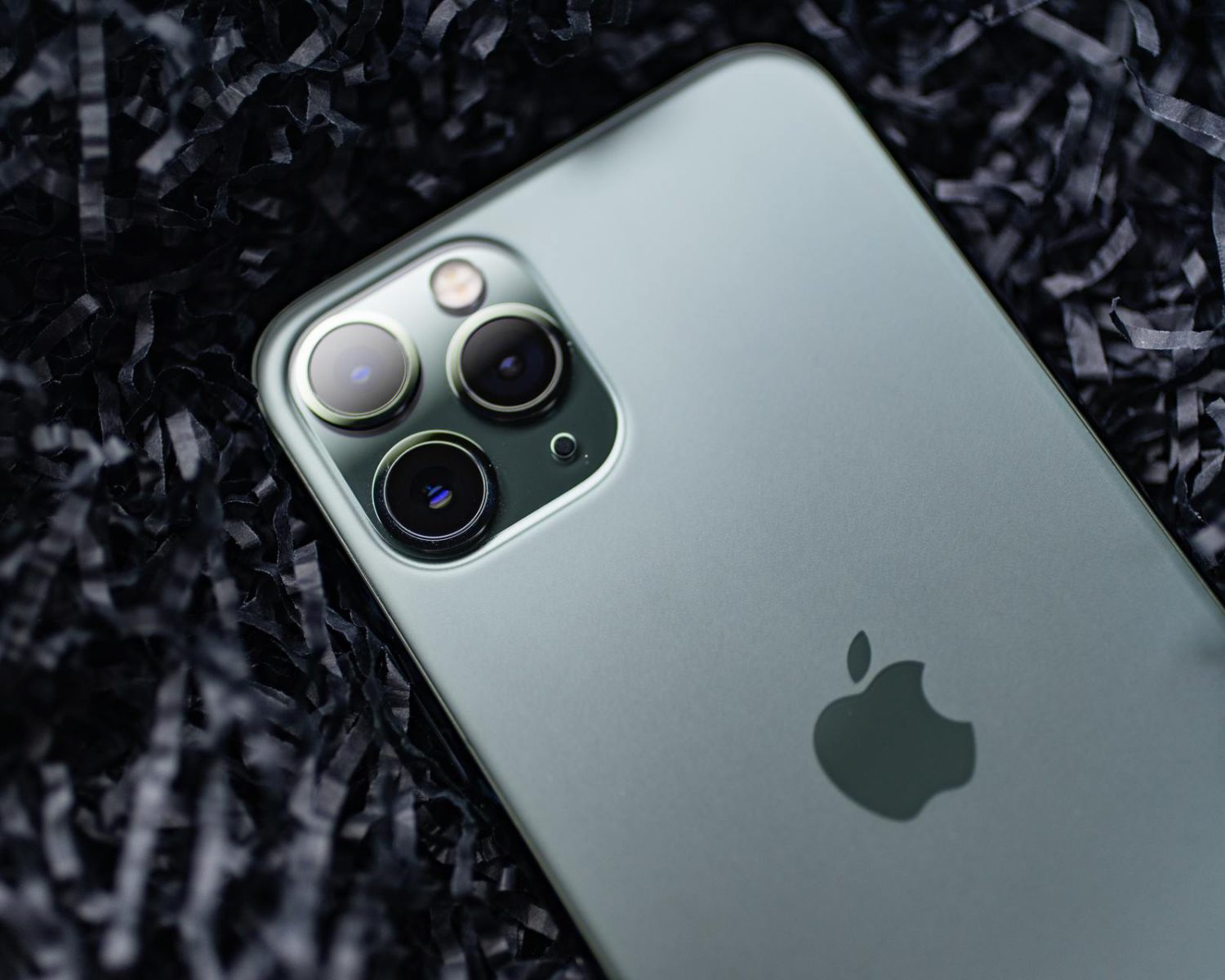 Lorem ipsum is placeholder text commonly used in the graphic, print, and publishing industries for previewing layouts and visual mockups.